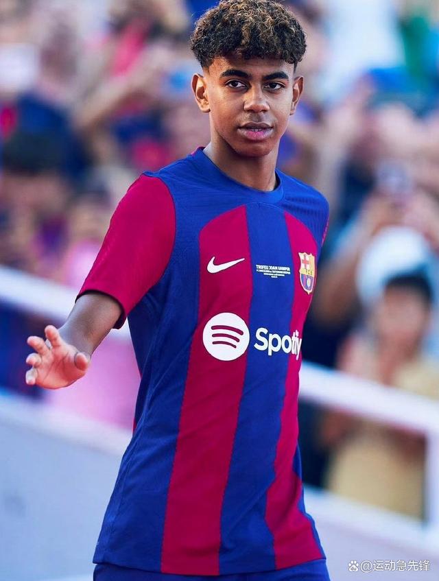 包含萨拉戈萨击败毕尔巴鄂竞技，赢得全场掌声的词条