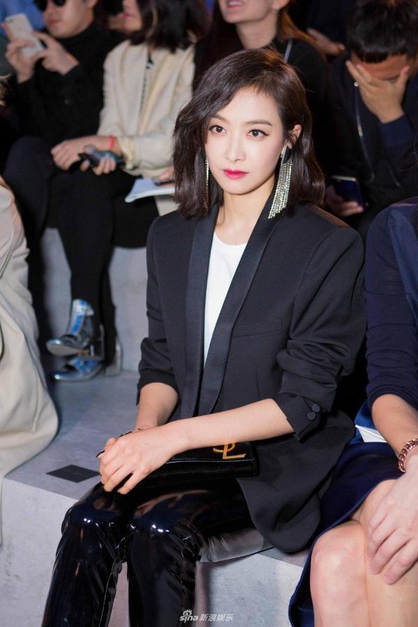 关于女子足球聚焦走红，实力派球员纷纷亮相的信息