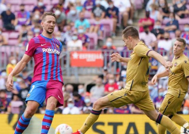 黑白直播nba在线观看-关于埃尔切后防失守，主场失利遗憾积分丢失的信息