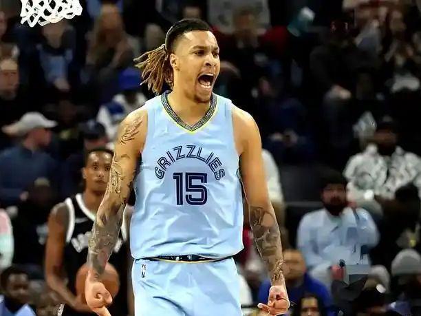 黑白直播-多伦多猛龙队后卫获得最佳球员称号