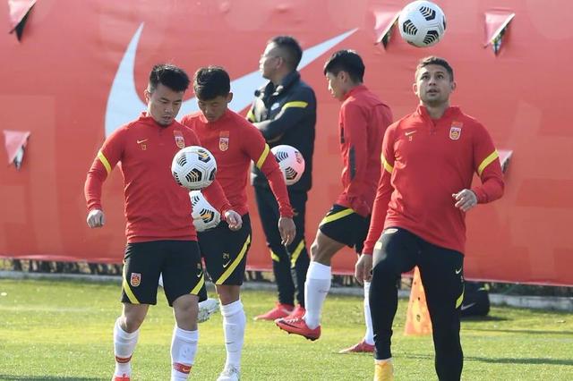 上港球员走红：状态神勇，成为焦点人物的简单介绍