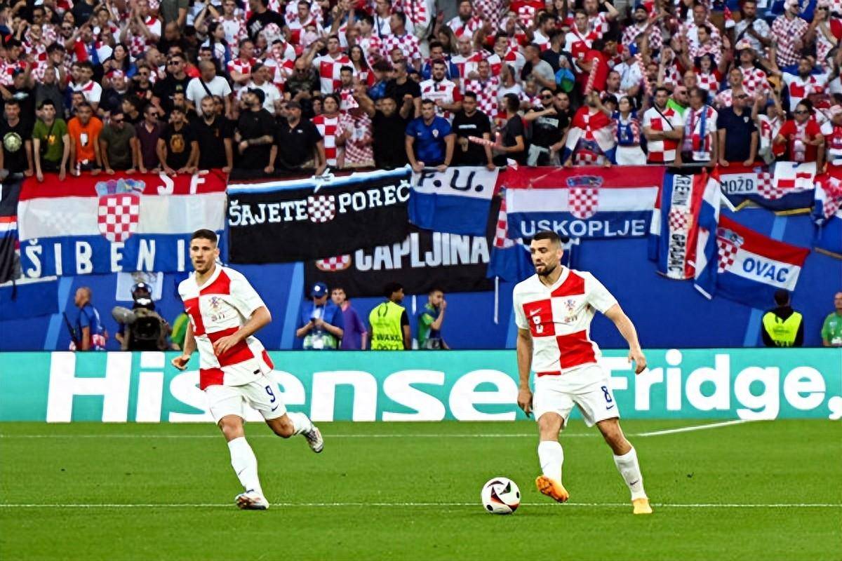 黑白直播-克罗地亚惨败意大利，欧预赛晋级即将告吹的简单介绍