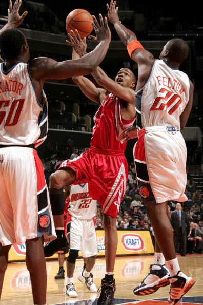 火箭大胜山猫,总分大比分取胜 火箭大胜山猫,总分大比分取胜