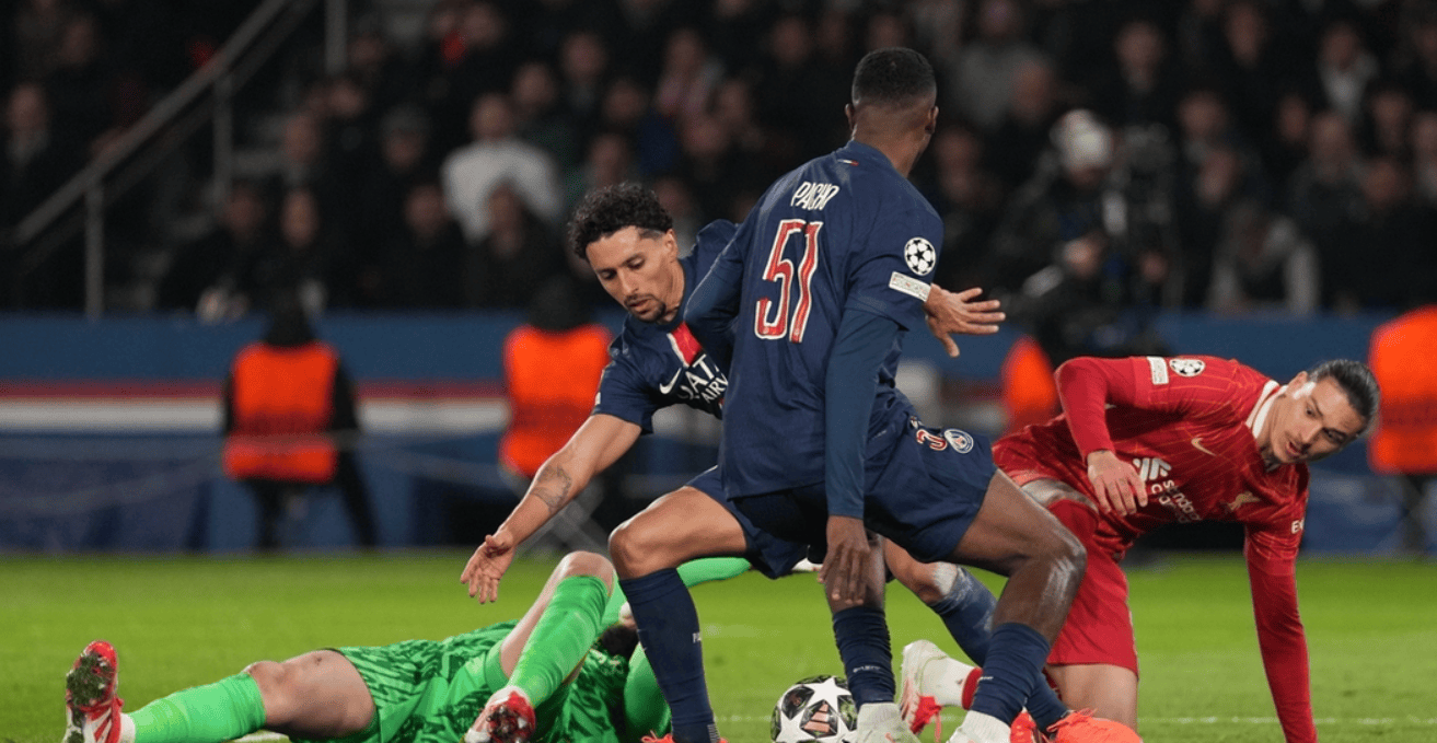 黑白直播-包含巴黎圣日耳曼再胜一仗，豪取十连胜的词条