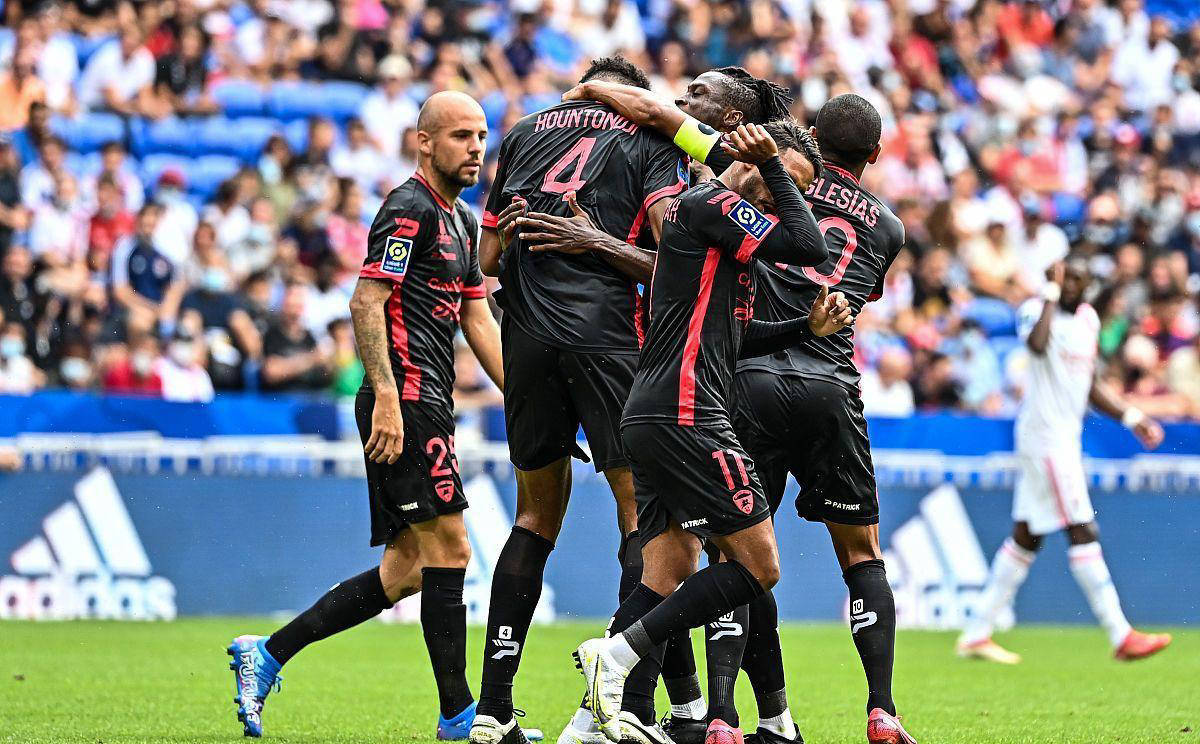 黑白直播网-亚眠遭遇客场失利，面临挑战的简单介绍