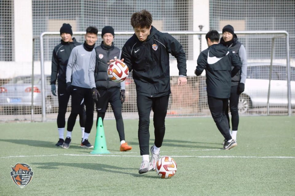 黑白直播体育-全球球队集结备战世界级篮赛的简单介绍