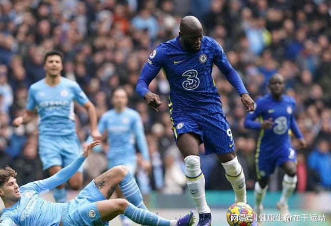 令人难以置信！球员突破限制逆袭掀翻对手的简单介绍