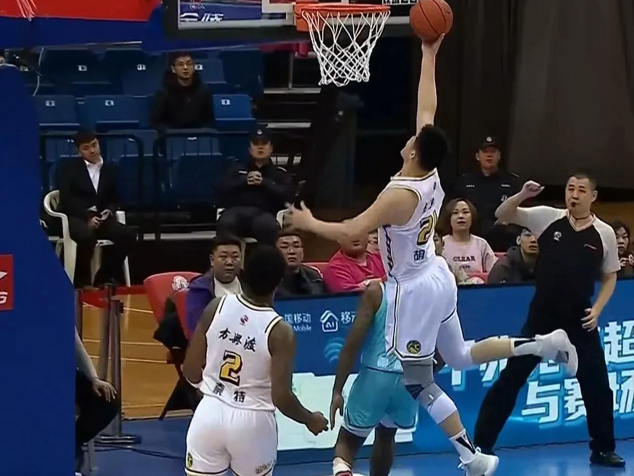黑白直播在线观看-广厦队客场逆转，豪取四连胜
