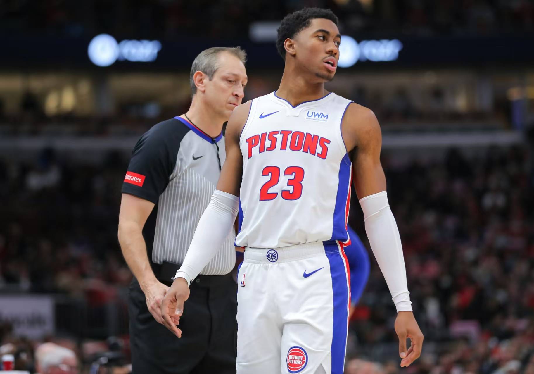 黑白直播体育-关于猛龙外线射手稳健发挥，击败活塞进一步巩固位置的信息