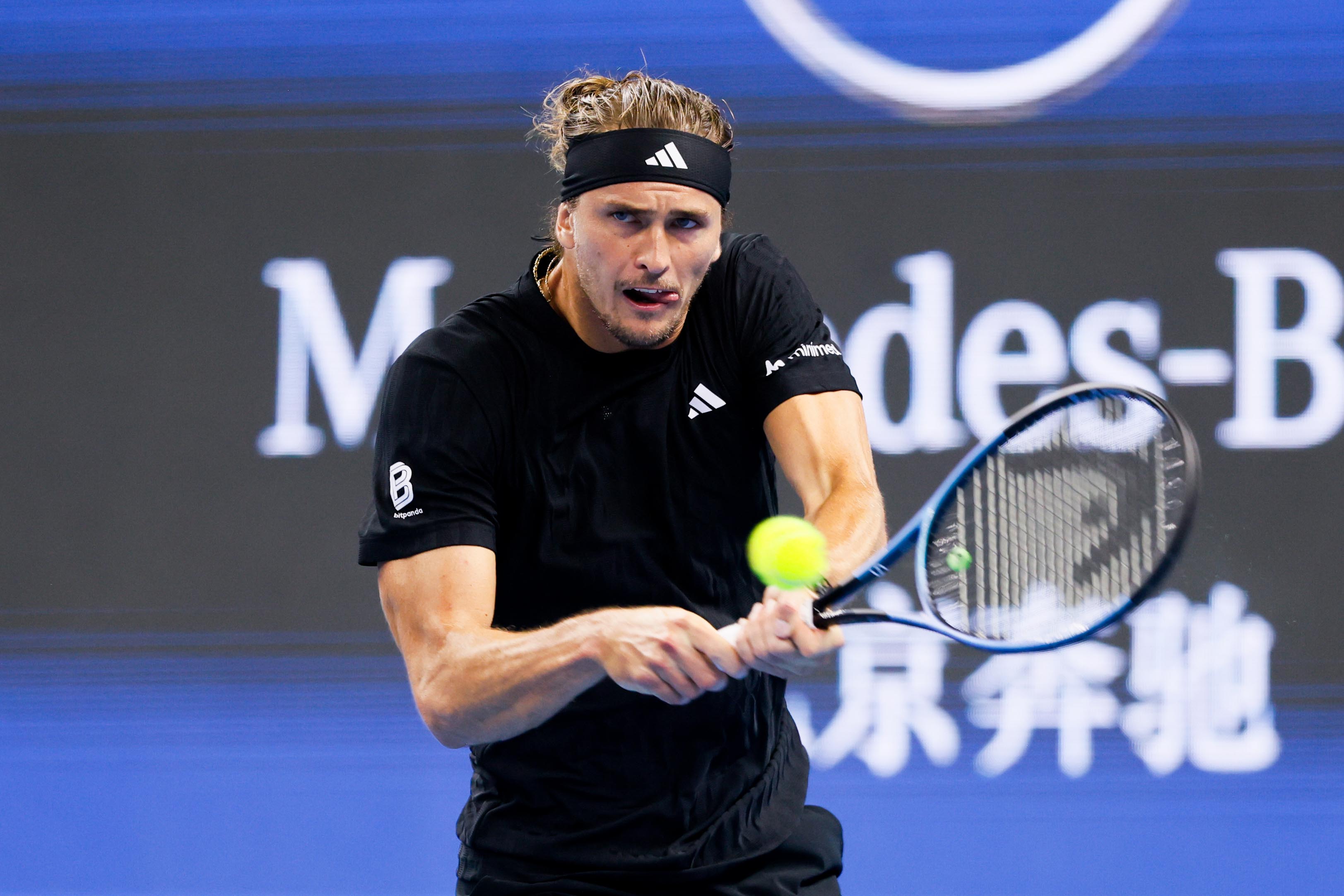 关于欧洲网球队强势西班牙网球队，兹维列夫送出助攻的信息