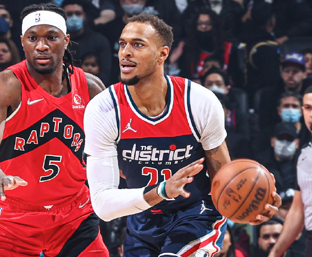 黑白直播免费体育直播-黄蜂客场不敌猛龙，吞下两连败