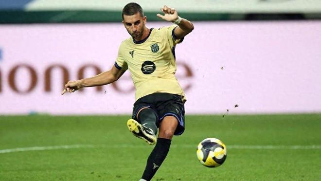 黑白直播-那不勒斯爆冷秘鲁，费兰·托雷斯惊艳世界的简单介绍