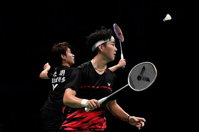 中国队险胜马来西亚队,安赛龙统治全场 中国队险胜马来西亚队,安赛龙统治全场