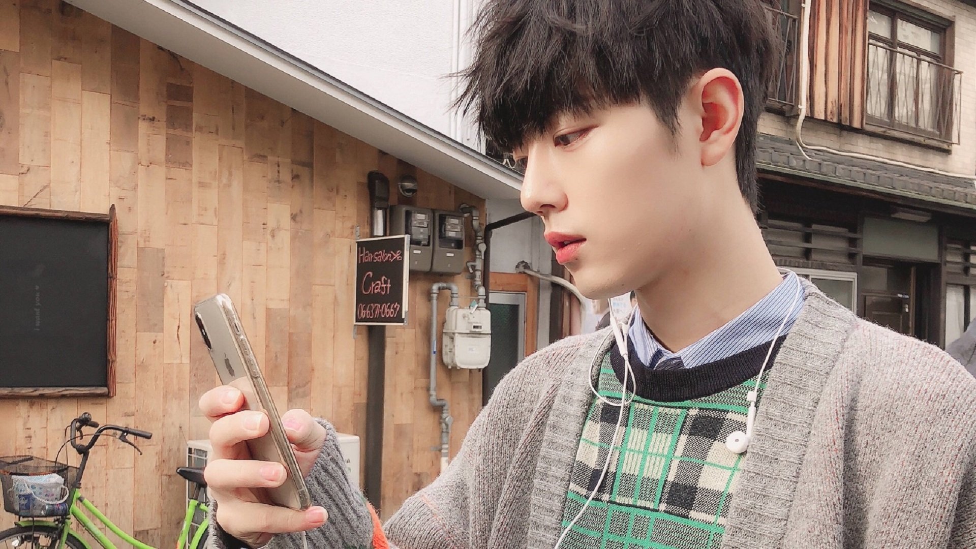 骑士轻取公牛，哈利伯顿化身关键先生主宰胜负天平