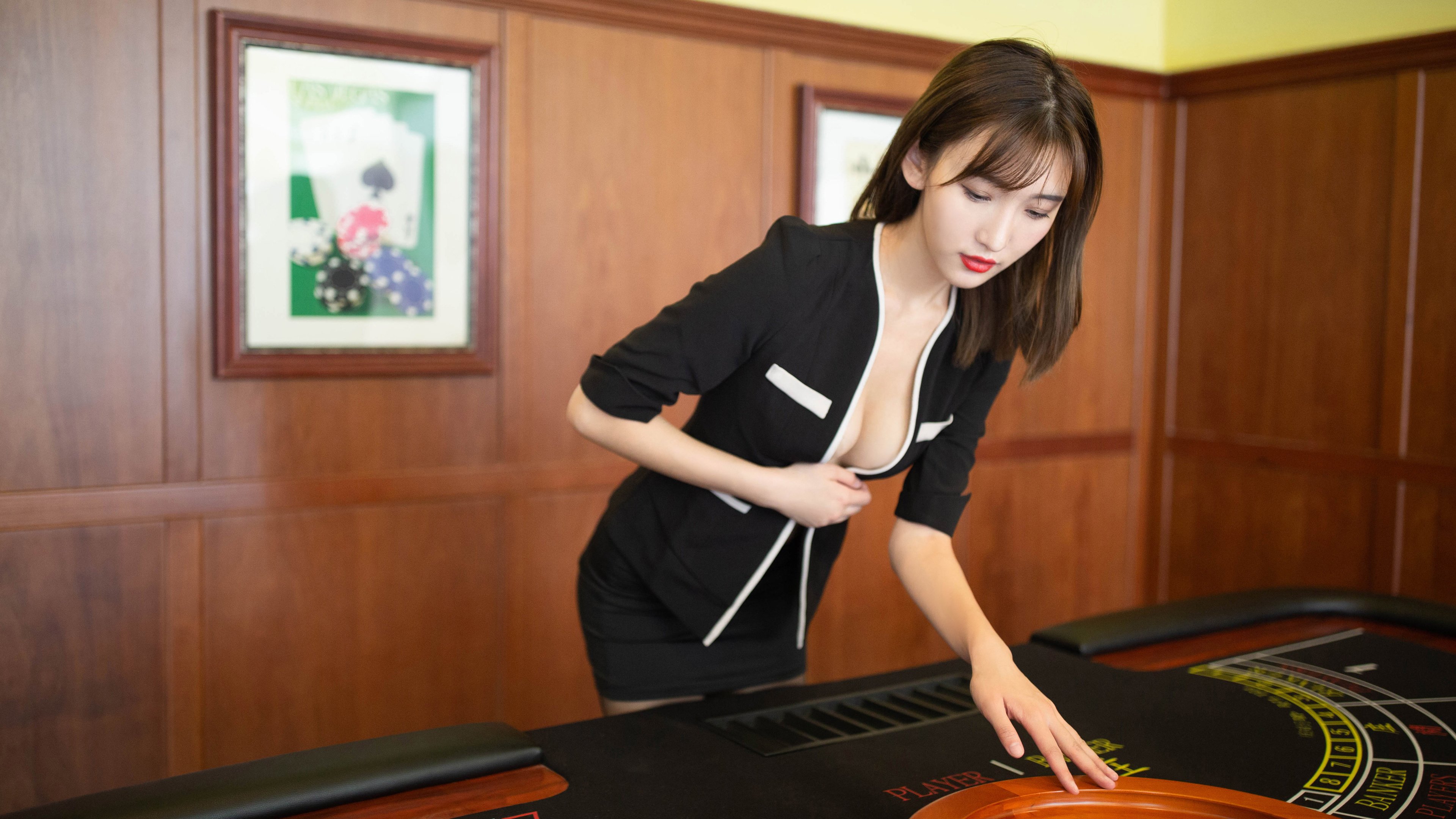 圣西罗见证新王诞生,迪亚斯压制级发挥撕碎意甲防线