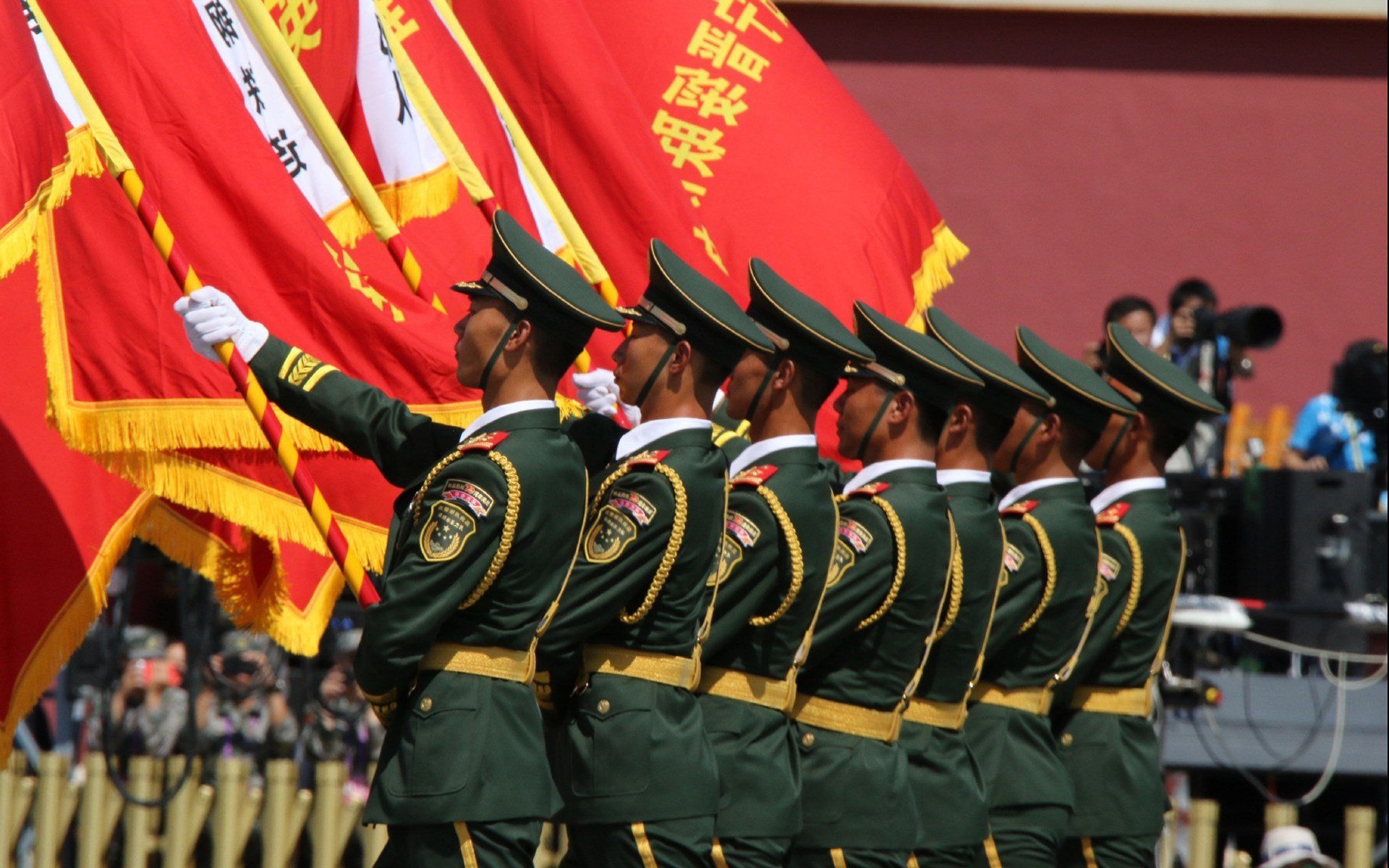 范戴克防线如铁,中国男篮火力全开压制尼日利亚,论竞技场上稳定输出的核心价值