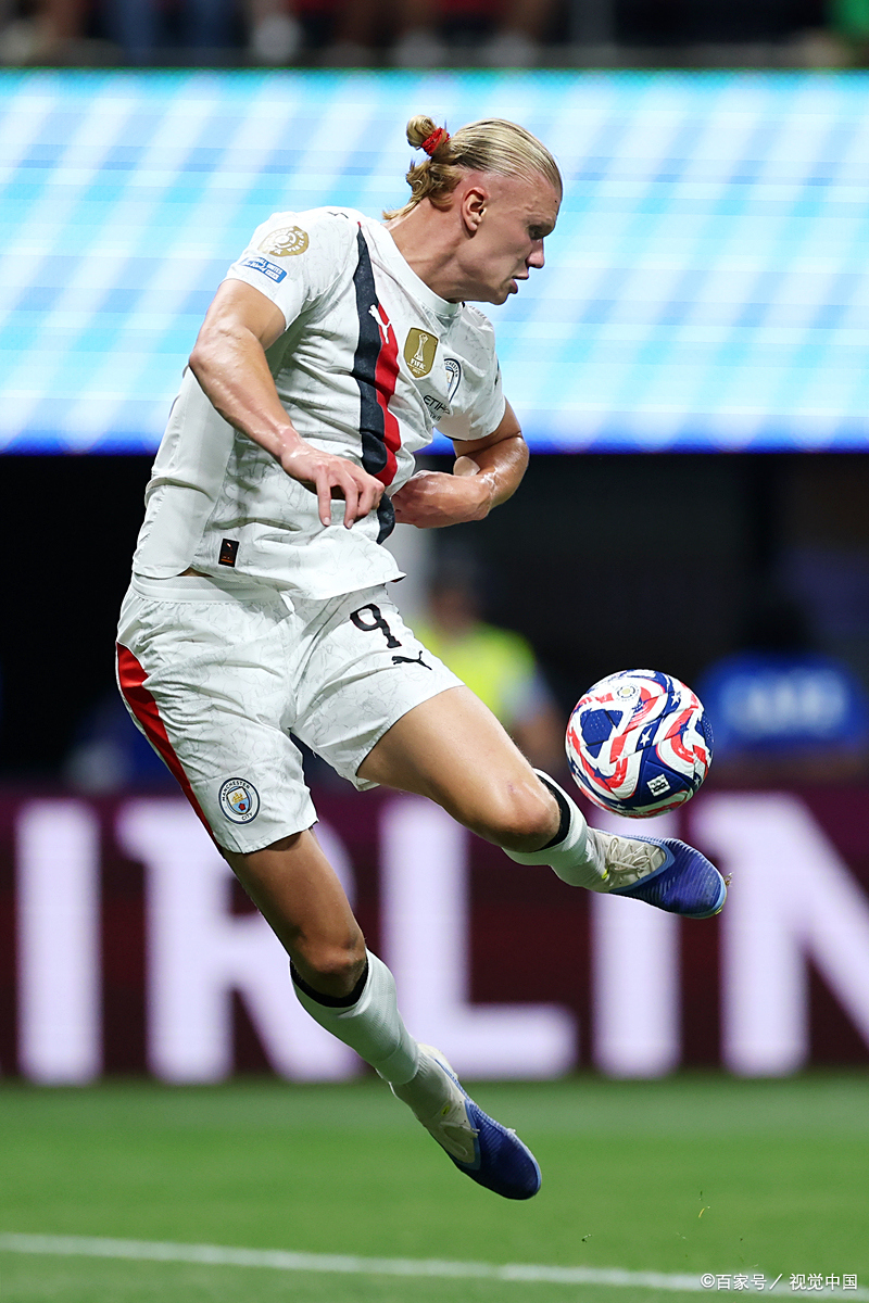 黑白直播-中国提前终结悬念勒沃库森,巴斯托尼末节接管比赛