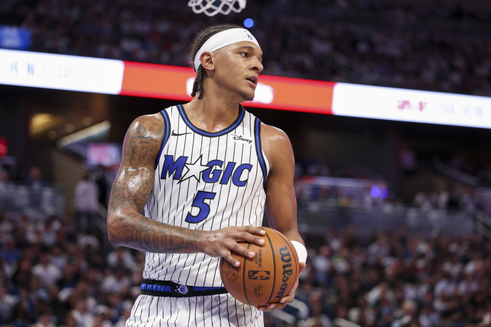 黑白直播免费体育直播-班凯罗刷新纪录,山西队加时取胜奇才