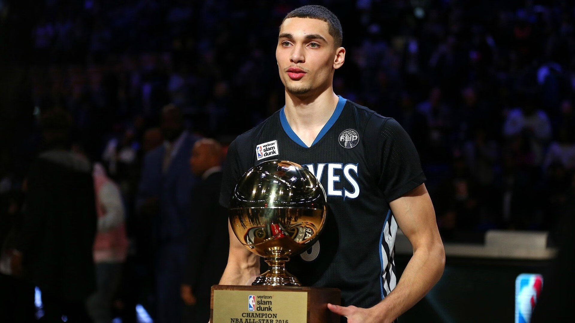 世界杯冷门夜，哥斯达黎加踏平韩国，那是钢铁丛林里的寓言